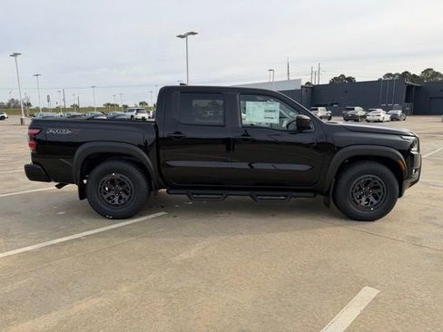 New 2026 Nissan Frontier Pro-X image 6