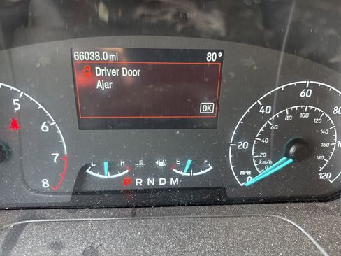 Used 2023 Ford Transit 350 XLT image 21