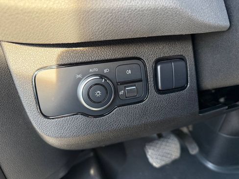Used 2021 Mercedes-Benz Sprinter 2500 image 23
