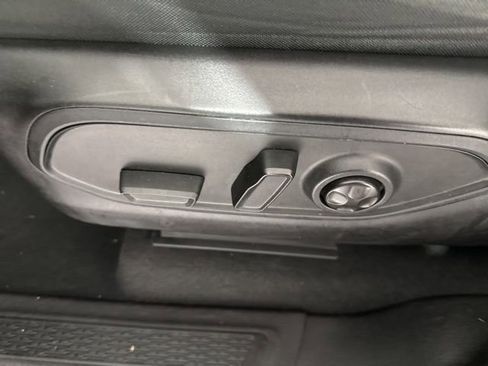 Used 2023 Jeep Grand Cherokee L Laredo w/ Luxury Tech Group I image 23