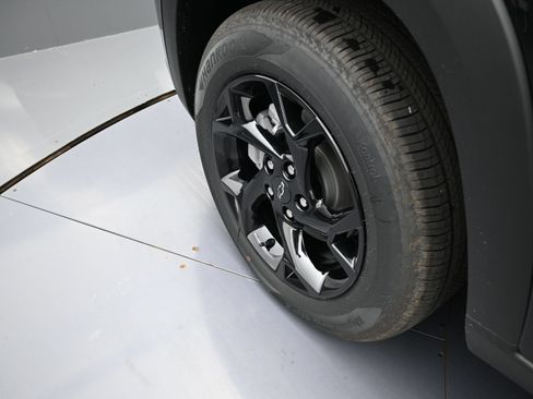 New 2026 Chevrolet Trax LT w/ Midnight Edition FWD image 31