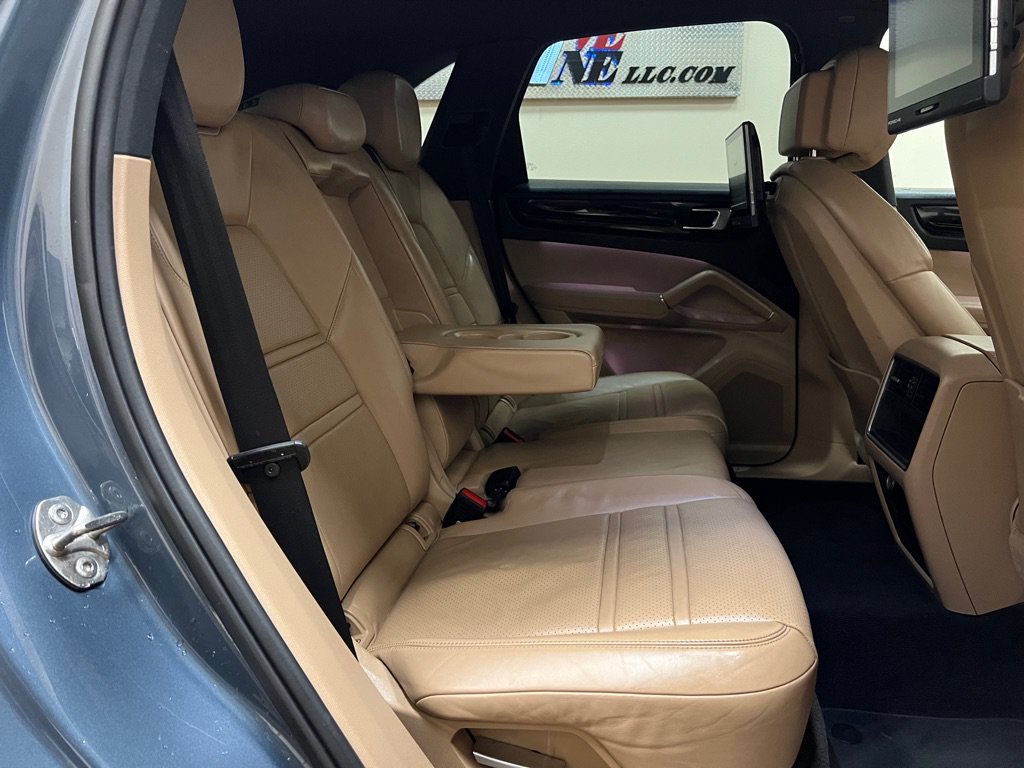 Used 2019 Porsche Cayenne S AWD/4WD image 20