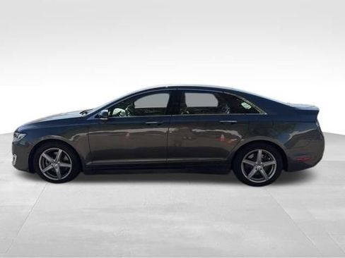 Used 2019 Lincoln MKZ Reserve AWD/4WD image 6