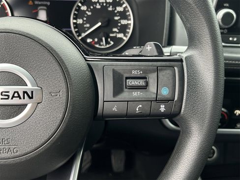 Certified 2021 Nissan Rogue SV image 12