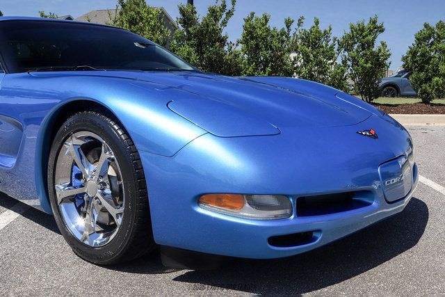 Used 1998 Chevrolet Corvette Coupe w/ Roof Pkg RWD image 73