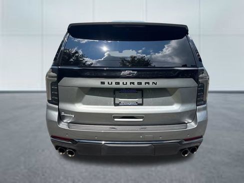 Used 2026 Chevrolet Suburban Z71 w/ Comfort Package AWD/4WD image 3