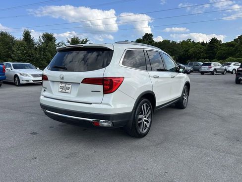 Used 2017 Honda Pilot Touring image 3