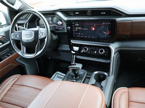 Used 2025 GMC Sierra 1500 Denali Ultimate image 19