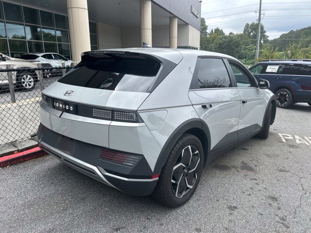 Certified 2024 Hyundai Ioniq 5 SE RWD image 6