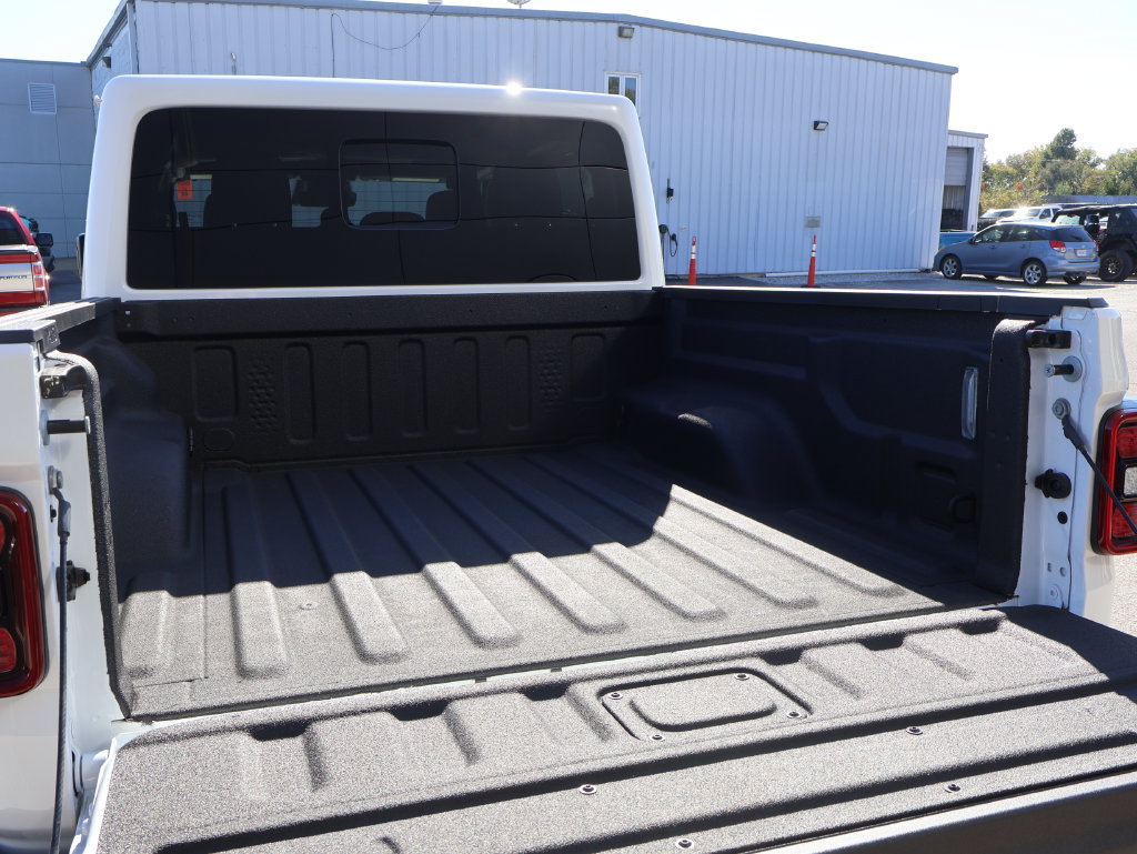 Used 2026 Jeep Gladiator Rubicon AWD/4WD image 14