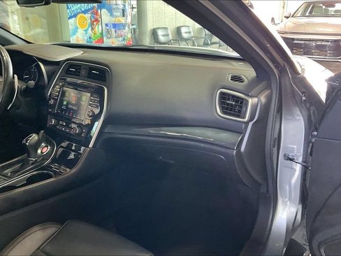 Used 2023 Nissan Maxima SR FWD image 23