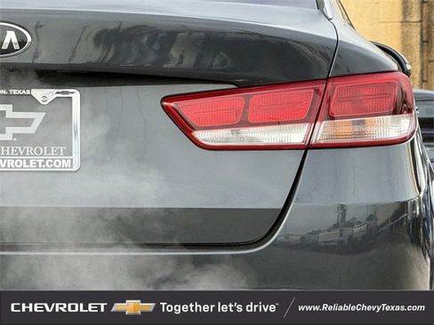 Used 2016 Kia Optima LX image 9