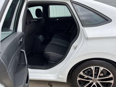 Used 2024 Volkswagen Jetta Sport FWD image 12