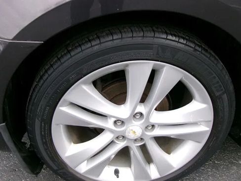 Used 2015 Chevrolet Cruze LTZ w/ Sun, Sound and Sport Package FWD image 10