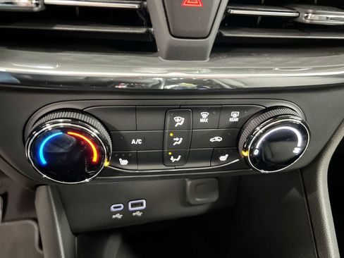 New 2026 Buick Encore GX Preferred w/ Comfort Package FWD image 16