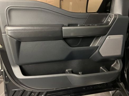 Certified 2022 Ford F150 XLT w/ Equipment Group 302A High image 30