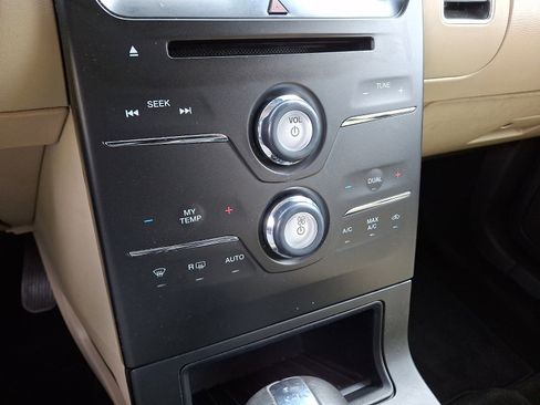 Used 2013 Ford Flex SEL AWD/4WD image 16
