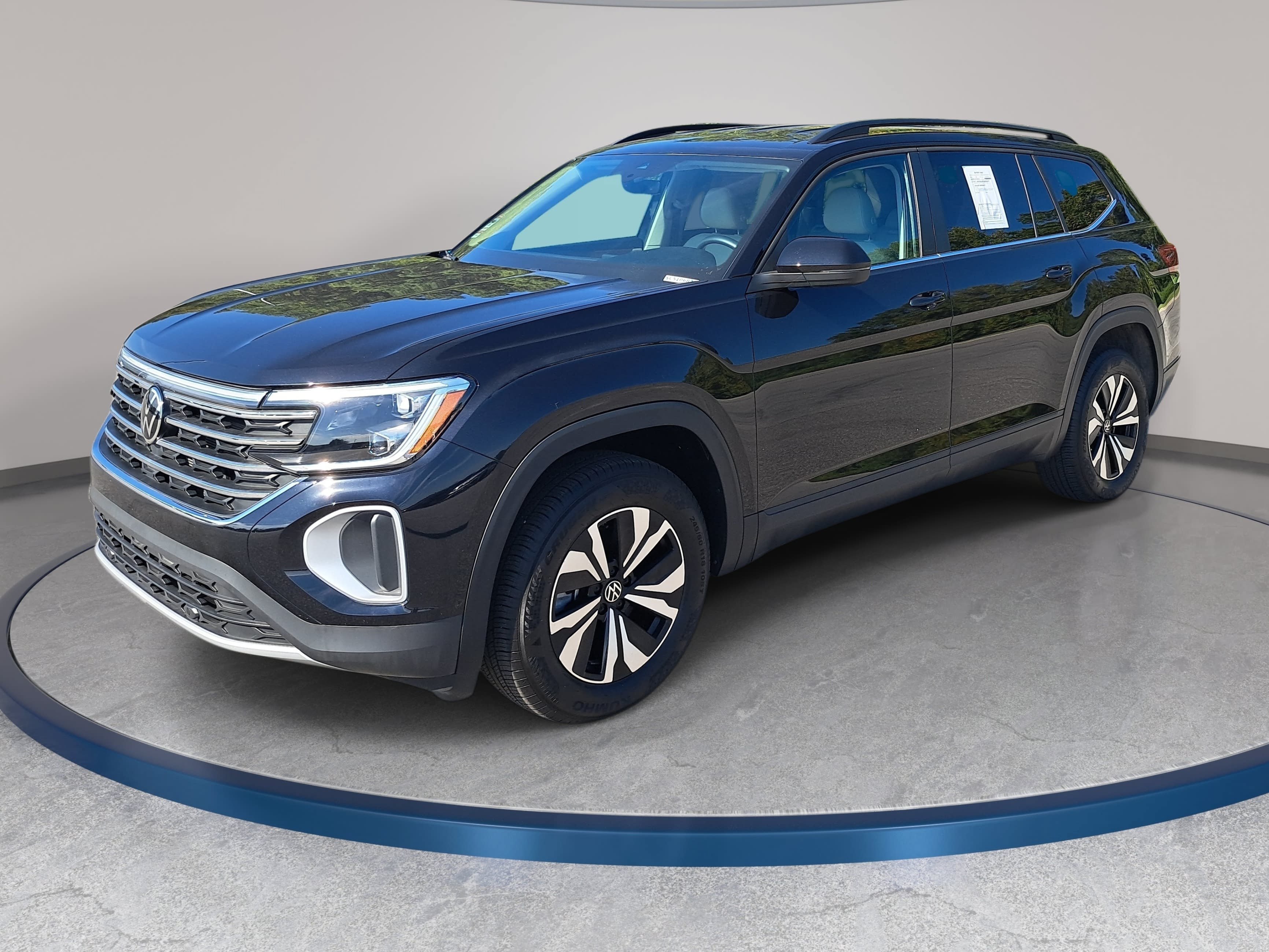 Certified 2025 Volkswagen Atlas SE FWD image 1