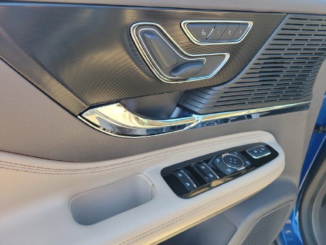 Certified 2020 Lincoln Corsair AWD w/ Premium Package image 23