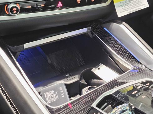 New 2026 BMW X6 xDrive40i w/ Executive Package image 19