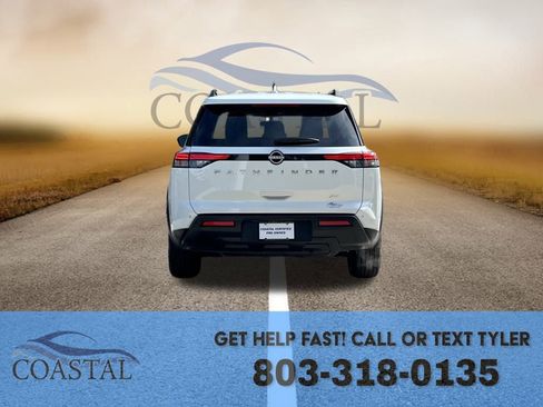 Used 2024 Nissan Pathfinder SV image 11