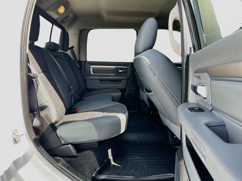 Used 2019 RAM 1500 Big Horn AWD/4WD image 25