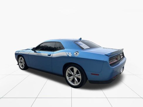 Used 2019 Dodge Challenger R/T w/ Plus Package image 6