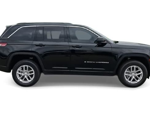 New 2026 Jeep Grand Cherokee Laredo X RWD image 9
