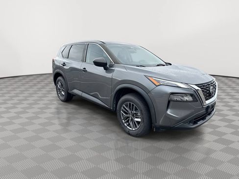 Used 2021 Nissan Rogue S AWD/4WD image 2