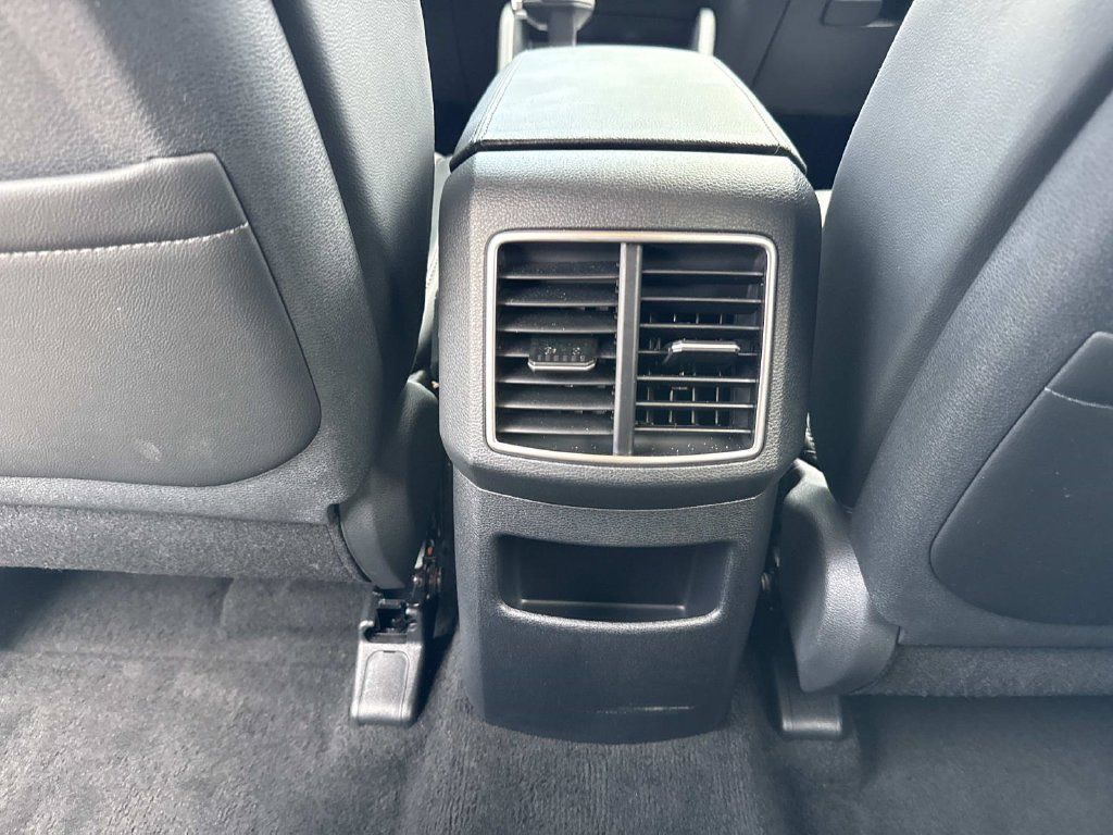 Used 2026 Kia Sportage EX FWD image 19