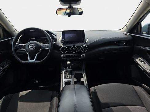 Used 2024 Nissan Sentra SV FWD image 9