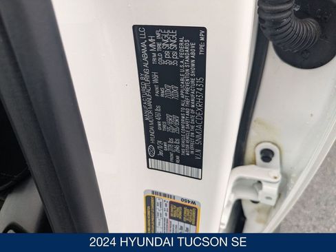 Certified 2024 Hyundai Tucson SE image 38