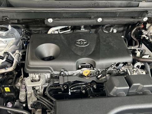 Used 2025 Toyota RAV4 LE FWD image 38