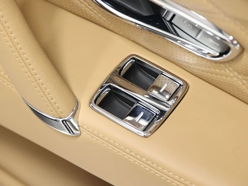 Used 2016 Bentley Flying Spur W12 image 79