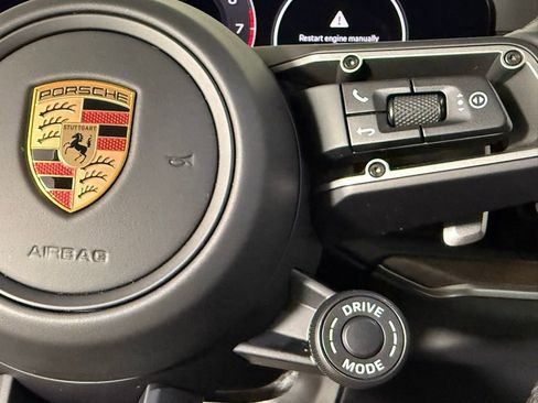 Certified 2025 Porsche Cayenne S image 39