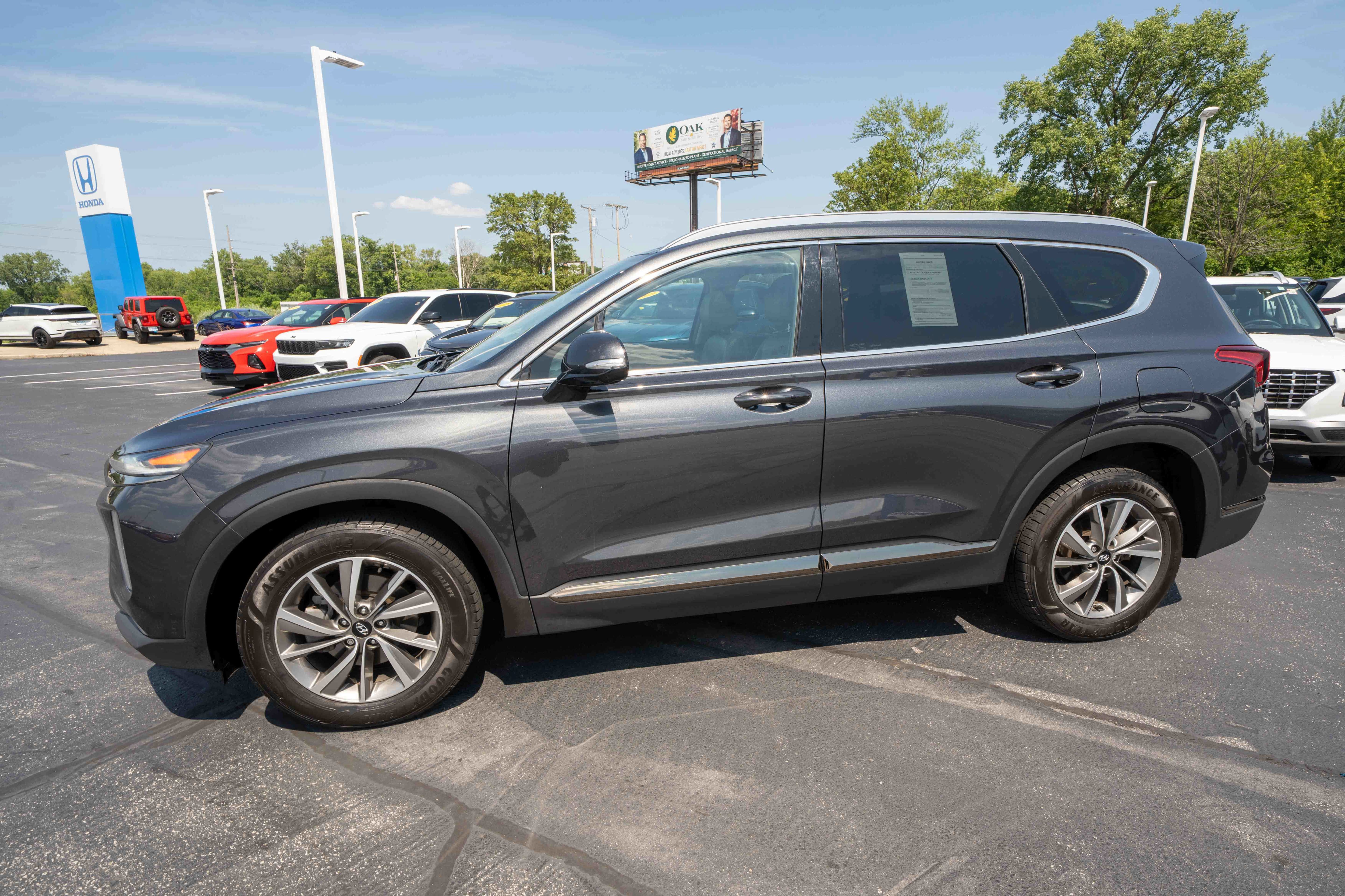 Used 2020 Hyundai Santa Fe Limited AWD/4WD image 3