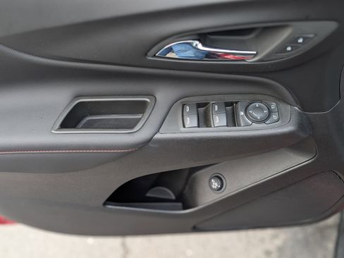 Used 2024 Chevrolet Equinox RS w/ LPO, Floor Liner Package image 30