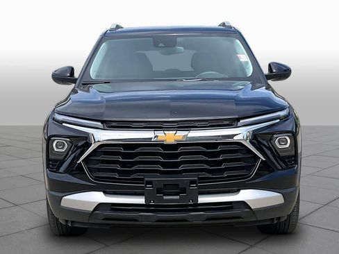 Used 2025 Chevrolet TrailBlazer LT AWD/4WD image 4