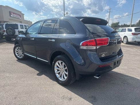 Used 2013 Lincoln MKX FWD image 9