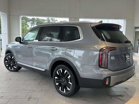 Used 2025 Kia Telluride SX w/ SX Captain's Chair Package AWD/4WD image 4