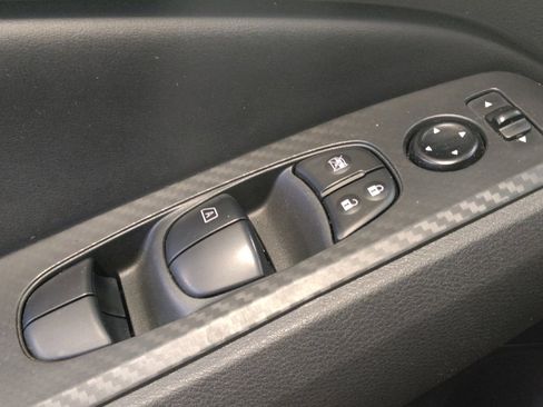 Used 2024 Nissan Altima 2.5 SV image 27