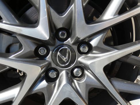 Used 2017 Lexus RC 200t image 23