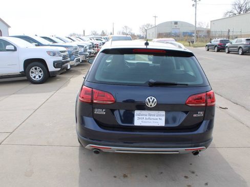 Used 2017 Volkswagen Golf Alltrack S AWD/4WD image 8