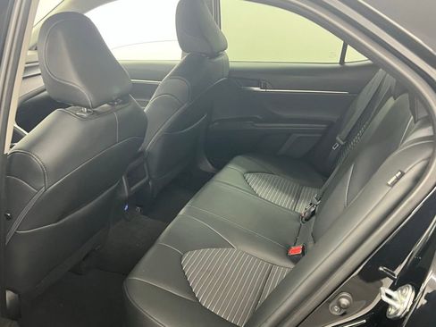 Used 2024 Toyota Camry SE FWD image 11