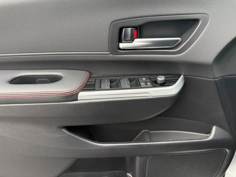 Used 2025 Toyota Sienna XSE image 21