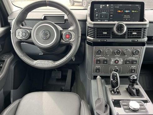 Used 2025 INEOS Grenadier AWD/4WD image 18