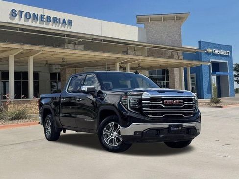 Used 2026 GMC Sierra 1500 SLT AWD/4WD image 1