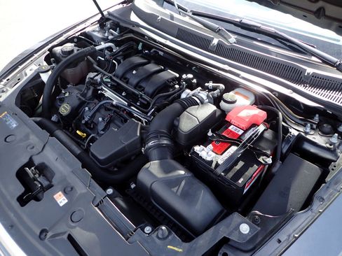 Used 2016 Ford Taurus Limited image 21