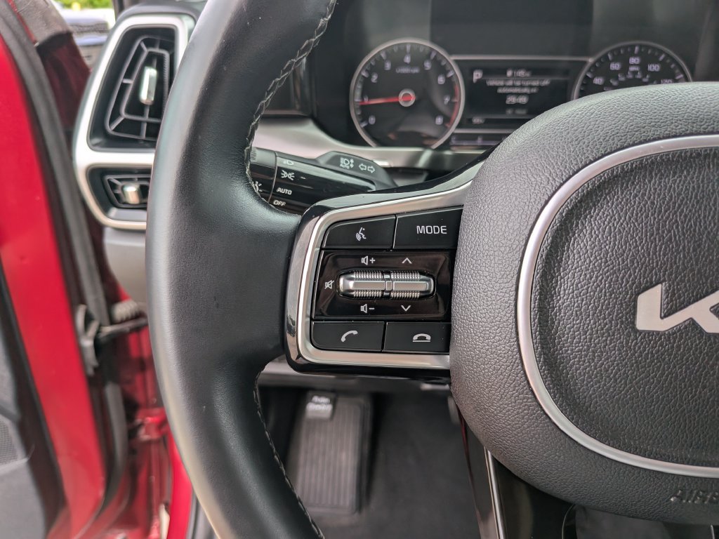Used 2022 Kia Sorento S w/ Panoramic Sunroof Package FWD image 31