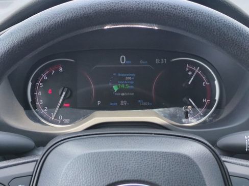 Used 2025 Toyota RAV4 LE AWD/4WD image 8